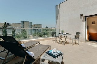 Hesperia Barcelona Fira Suites