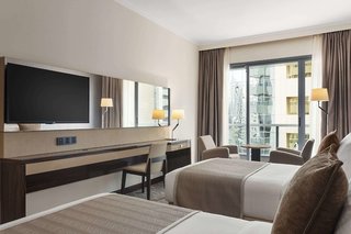 Hawthorn Suites by Wyndham Abu Dhabi City Center