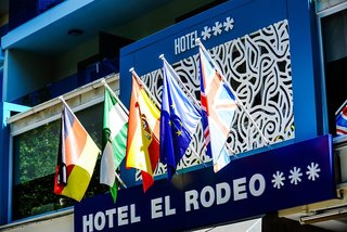 El Hotel Monarque el Rodeo