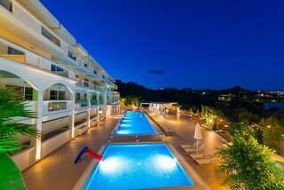 Lindos White Hotel & Suites