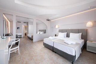 Alexandros Palace Hotel & Suites