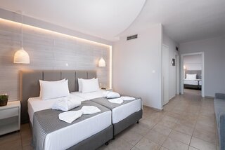 Alexandros Palace Hotel & Suites