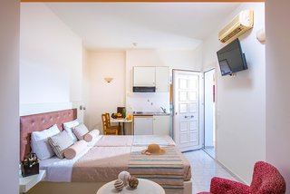 Irida Hotel Apartments