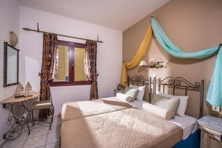 Irida Hotel Apartments