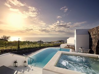 Santo Pure Oia Suites & Villas