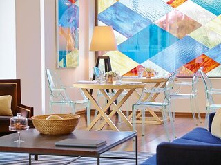 Grecotel Vouliagmeni Suites