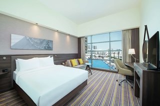 Hampton by Hilton Dubai Airport